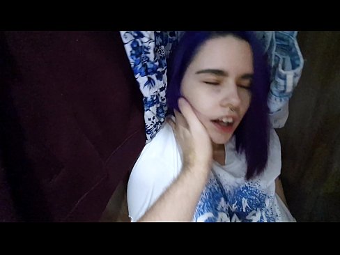 ❤️ Atopo a miña irmá no armario e axudouna a correrse ️❌ Follar na pornografía gl.eggporncomics.ru